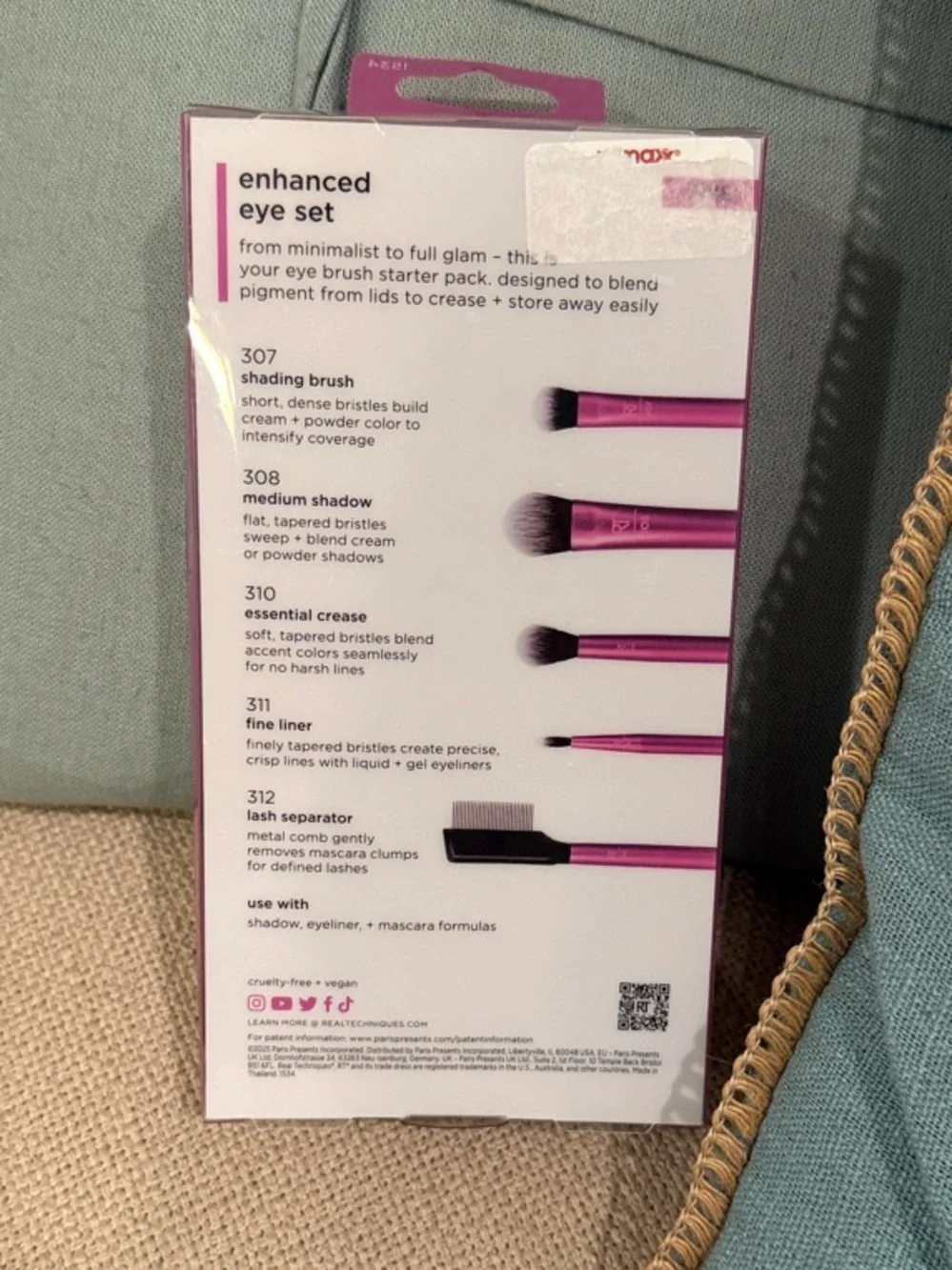Real Techniques Enhanced Eye Brush Set in Pink